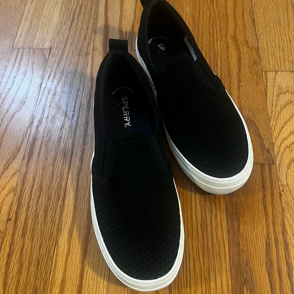 sperry slip on shoes